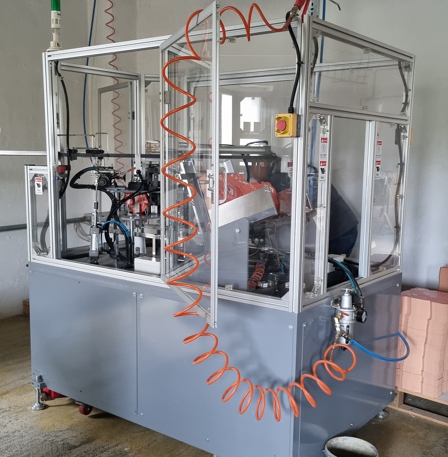 Metal handle take away box machine